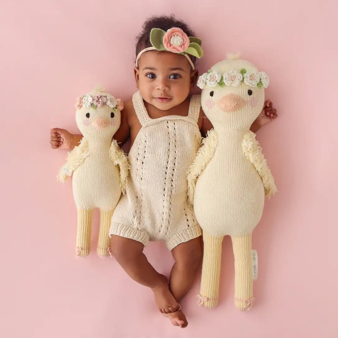 Flora the duckling (ivory)